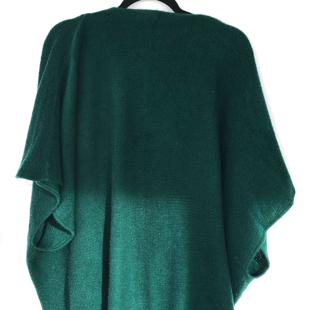 Emerald green anthropologie top/poncho relaxed fit - Picture 4 of 6